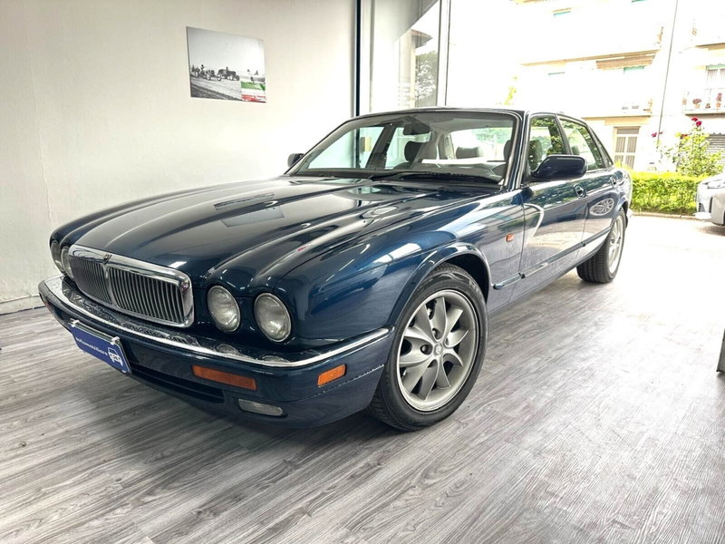 Jaguar XJ 3.2 cat Executive