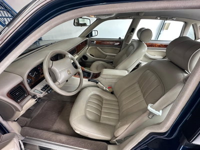 Jaguar XJ 3.2 cat Executive (8)