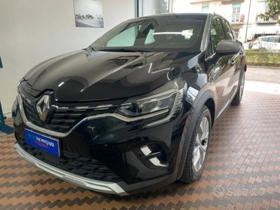 Renault Captur Blue dCi 115 CV EDC Intens usata