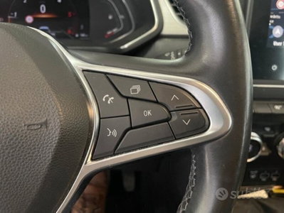 Renault Captur Blue dCi 115 CV EDC Intens (17)