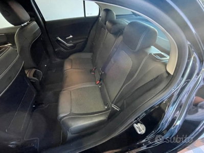 Mercedes-Benz Classe A 180 d Automatic Sport (12)