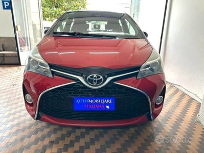 Toyota Yaris 1.0 5 porte Trend (2)