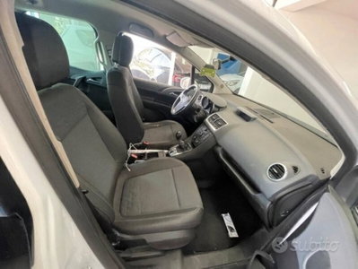 Opel Meriva 1.4 100CV Cosmo (11)