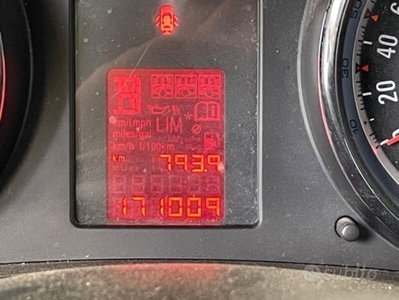 Opel Meriva 1.4 100CV Cosmo (15)