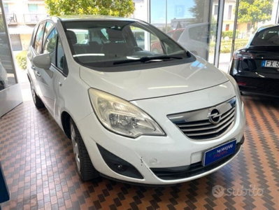 Opel Meriva 1.4 100CV Cosmo (2)