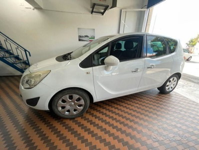 Opel Meriva 1.4 100CV Cosmo (4)