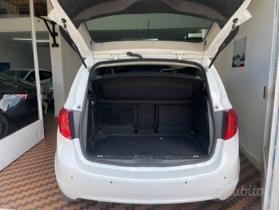 Opel Meriva 1.4 100CV Cosmo (8)