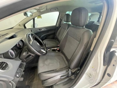 Opel Meriva 1.4 100CV Cosmo (9)