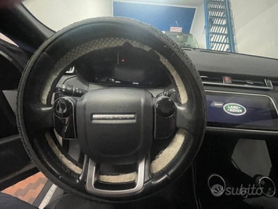 Land Rover Range Rover Velar 2.0D I4 180 CV R-Dynamic HSE (12)