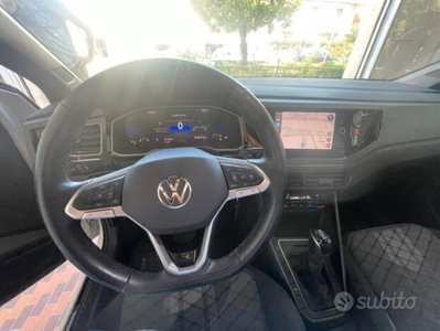 Volkswagen Polo 1.0 tsi R-Line 95cv dsg (13)
