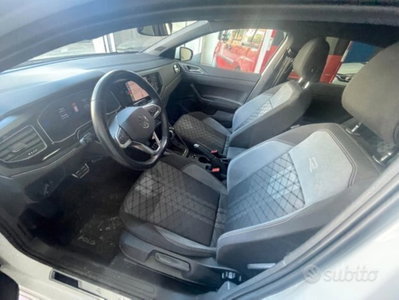 Volkswagen Polo 1.0 tsi R-Line 95cv dsg (8)