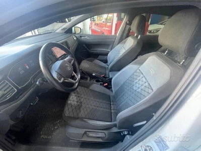 Volkswagen Polo 1.0 tsi R-Line 95cv dsg (9)