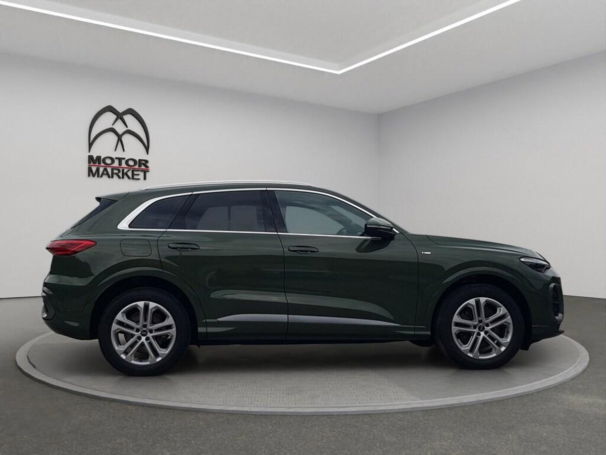 Audi Q5 40 2.0 tdi mhev 12V S line quattro s-tronic (4)