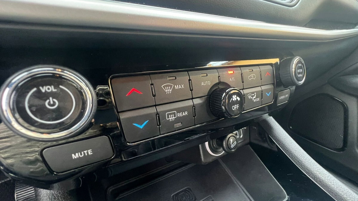 Jeep Compass 1.6 Multijet II 2WD 80° Anniversario (19)