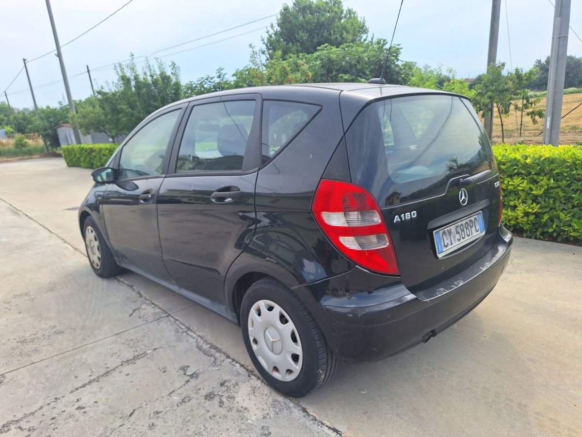 Mercedes-Benz Classe A 160 CDI cat Classic clima (3)