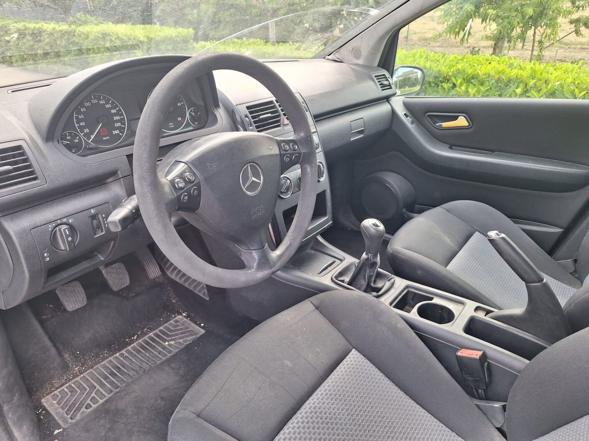 Mercedes-Benz Classe A 160 CDI cat Classic clima (4)