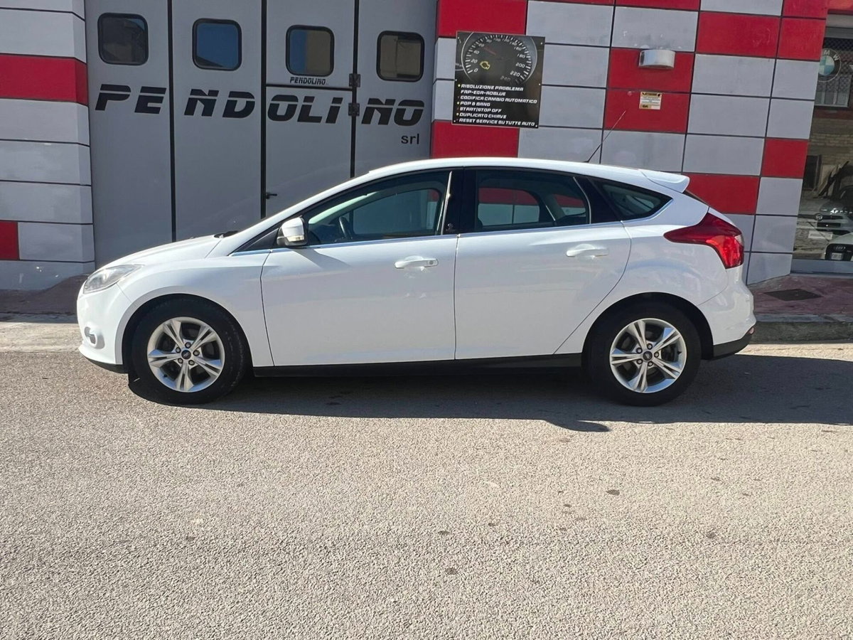 Ford Focus 1.6 TDCi 115 CV Titanium (3)