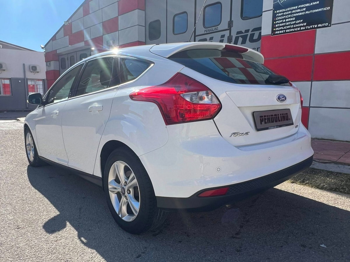 Ford Focus 1.6 TDCi 115 CV Titanium (4)