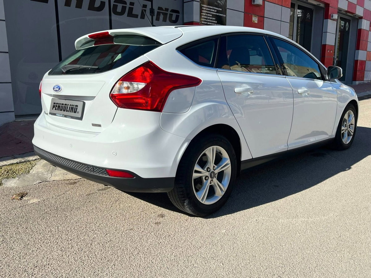 Ford Focus 1.6 TDCi 115 CV Titanium (6)