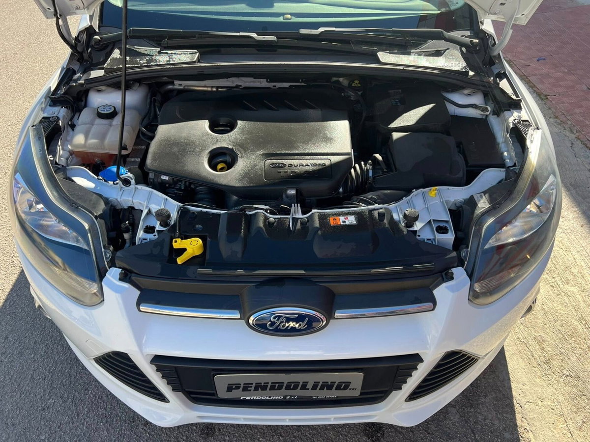 Ford Focus 1.6 TDCi 115 CV Titanium (9)