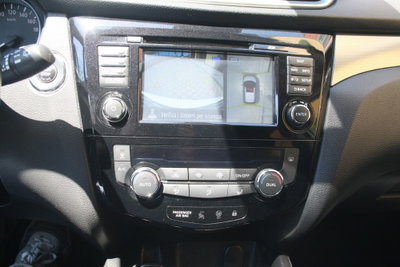 Nissan Qashqai 1.5 dCi N-Connecta (10)
