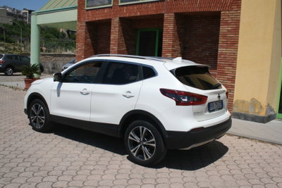 Nissan Qashqai 1.5 dCi N-Connecta (3)