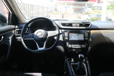 Nissan Qashqai 1.5 dCi N-Connecta (7)