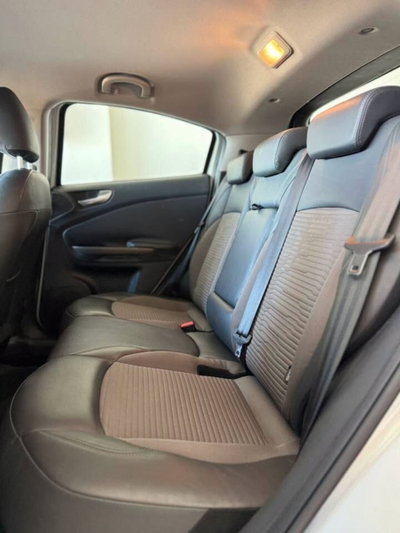Alfa Romeo Giulietta 1.6 JTDm-2 Exclusive (10)