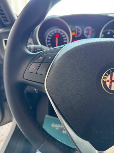 Alfa Romeo Giulietta 1.6 JTDm-2 Exclusive (15)
