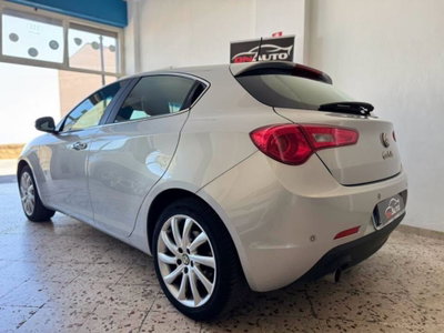 Alfa Romeo Giulietta 1.6 JTDm-2 Exclusive (3)