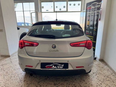 Alfa Romeo Giulietta 1.6 JTDm-2 Exclusive (4)