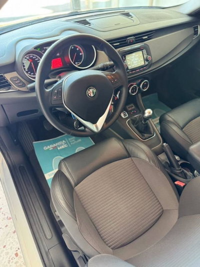 Alfa Romeo Giulietta 1.6 JTDm-2 Exclusive (7)