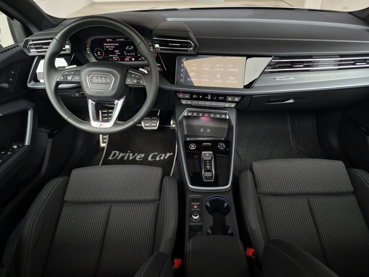 Audi A3 Sportback 35 TFSI S tronic S line edition (2)