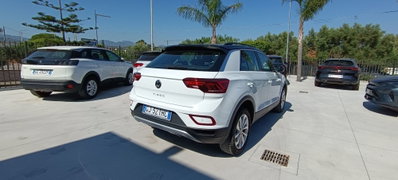 Volkswagen T-Roc 1.0 tsi Edition 110cv (4)