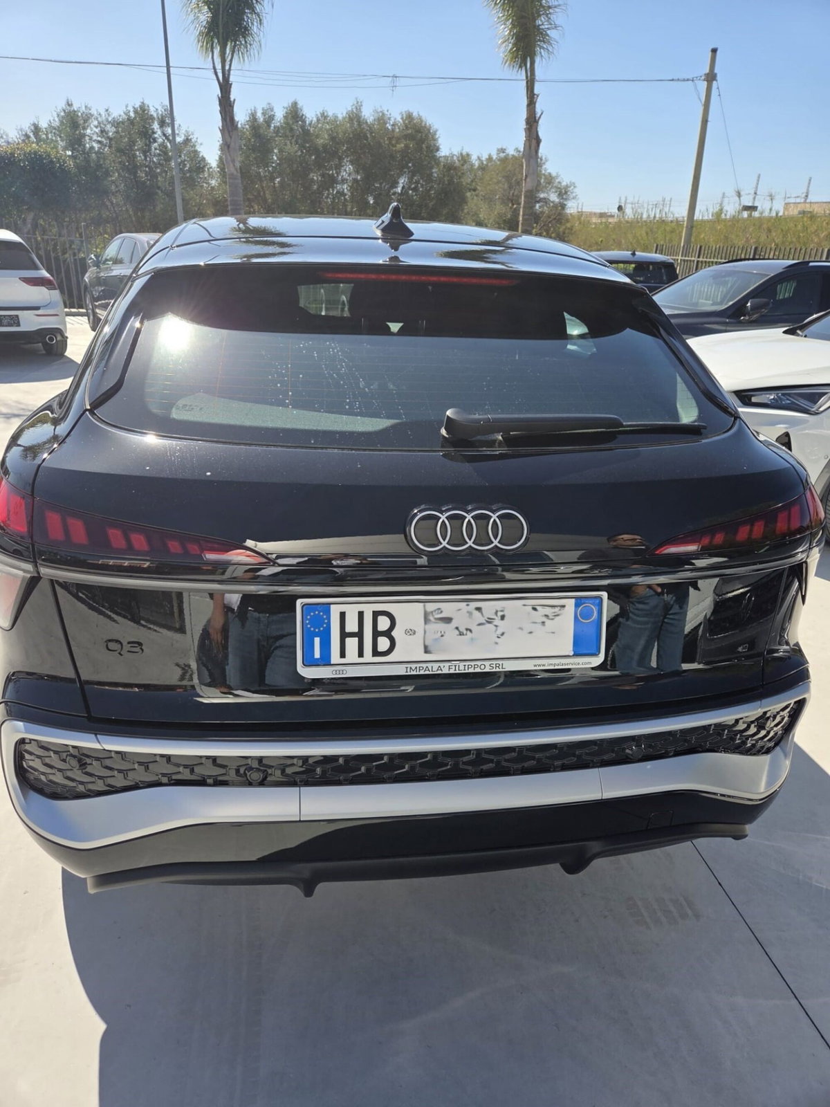 Audi Q3 Sportback 35 TDI quattro S tronic S line edition (2)