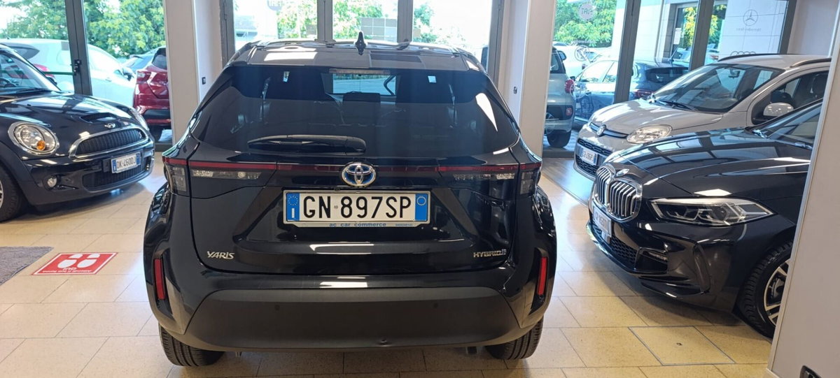 Toyota Yaris Cross 1.5h GR Sport Black Sky fwd 116cv e-cvt (5)