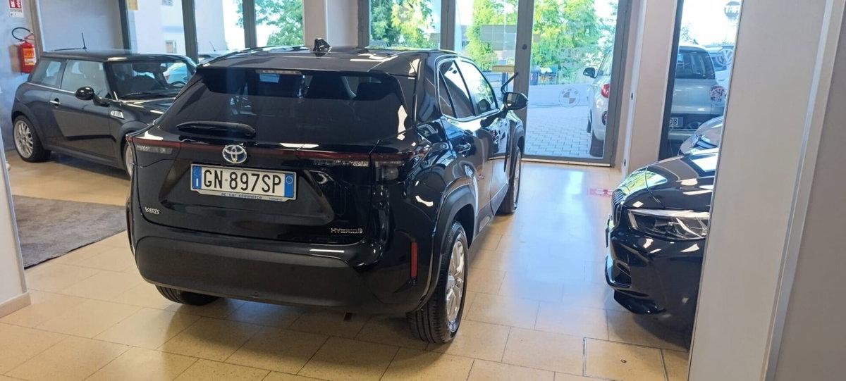 Toyota Yaris Cross 1.5h GR Sport Black Sky fwd 116cv e-cvt (6)