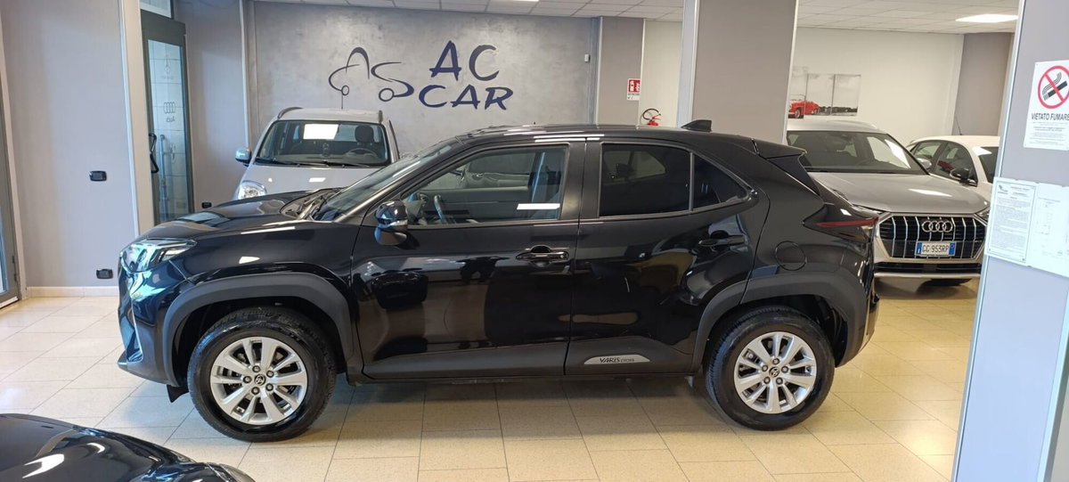 Toyota Yaris Cross 1.5h GR Sport Black Sky fwd 116cv e-cvt (7)