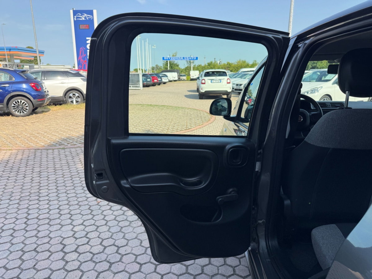 Fiat Panda 1.0 FireFly S&S Hybrid Red (20)