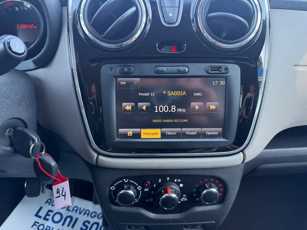 Dacia Lodgy 1.5 dCi 8V 90CV 5 posti Lauréate (11)