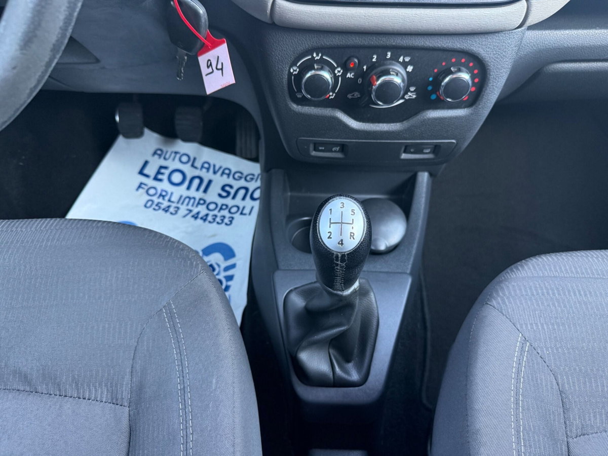 Dacia Lodgy 1.5 dCi 8V 90CV 5 posti Lauréate (12)
