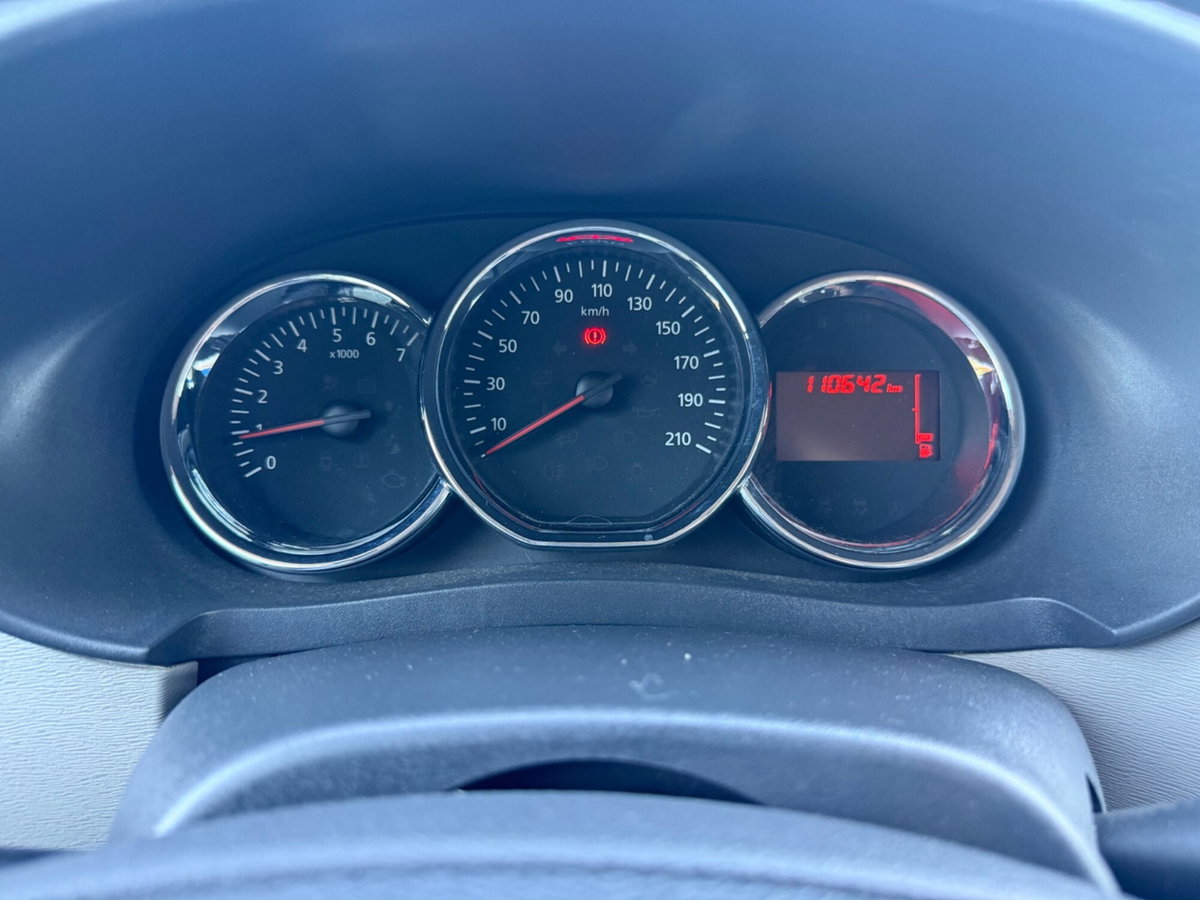 Dacia Lodgy 1.5 dCi 8V 90CV 5 posti Lauréate (13)