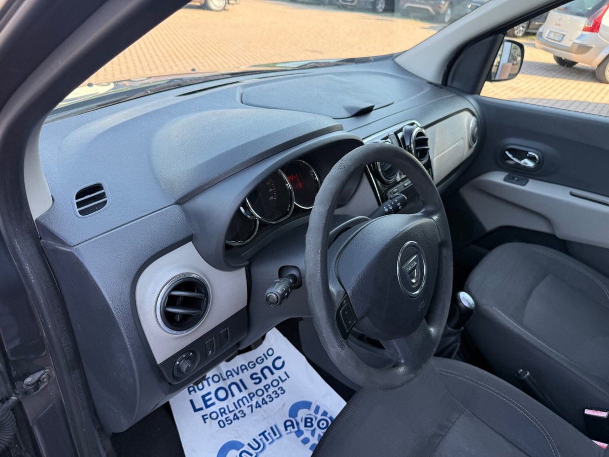 Dacia Lodgy 1.5 dCi 8V 90CV 5 posti Lauréate (15)