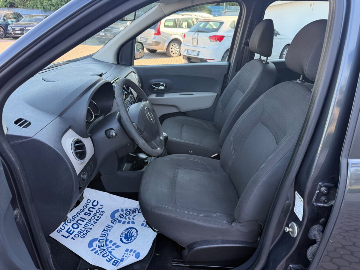 Dacia Lodgy 1.5 dCi 8V 90CV 5 posti Lauréate (16)