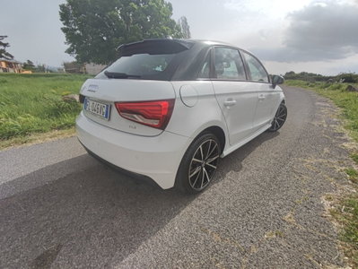 Audi A1 Sportback 1.4 TDI S tronic Sport (6)