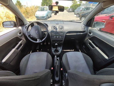 Ford Fusion 1.4 TDCi 5p. Plus (11)