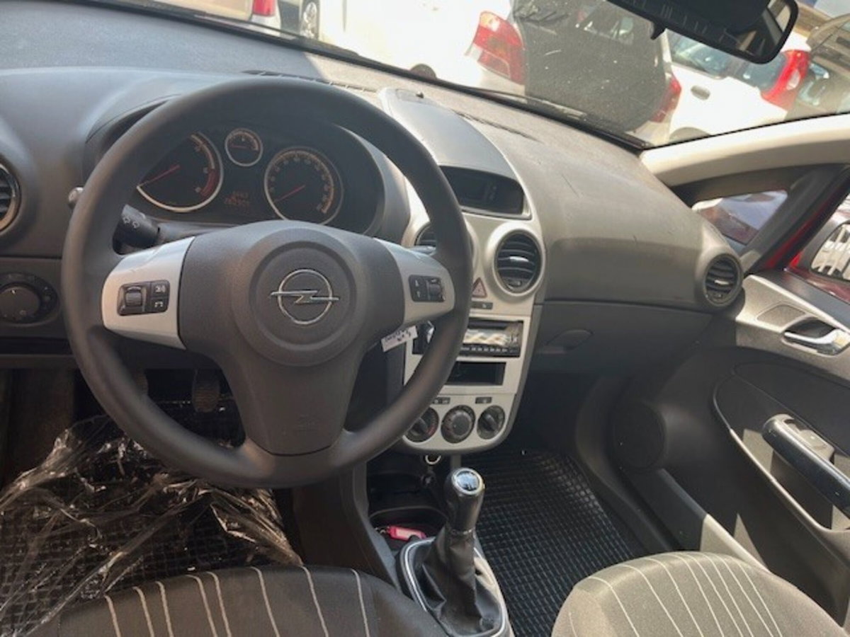 Opel Corsa 1.3 CDTI 75CV 3 porte Sport (5)