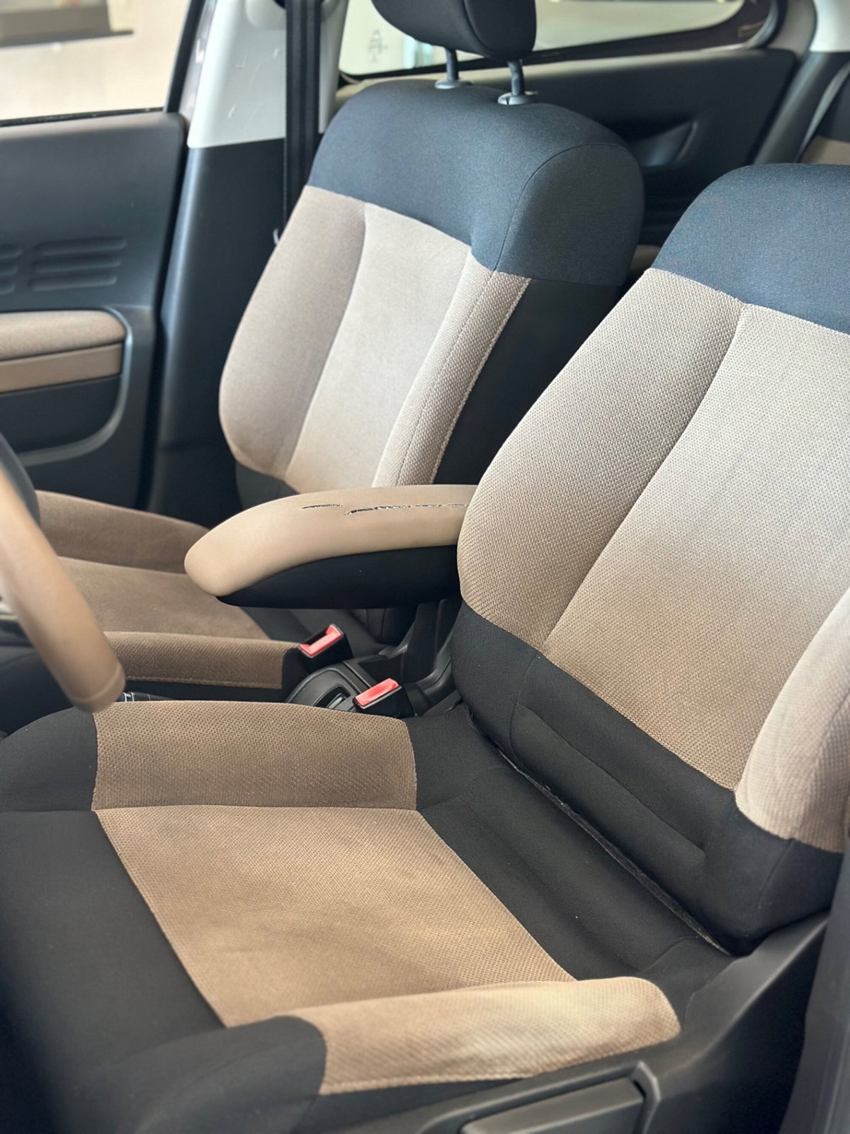 Citroen C4 Cactus PureTech 82 S&S ETG Feel (8)