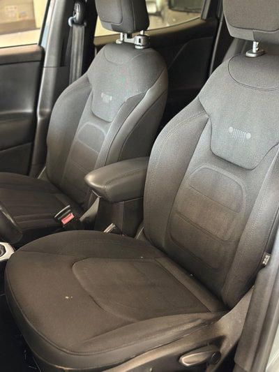 Jeep Renegade 1.6 Mjt 120 CV Limited (8)