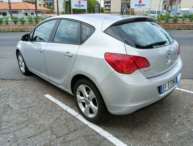 Opel Astra 1.4 100CV 5 porte Elective (6)